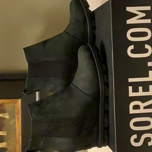 Sorel boots size 8
